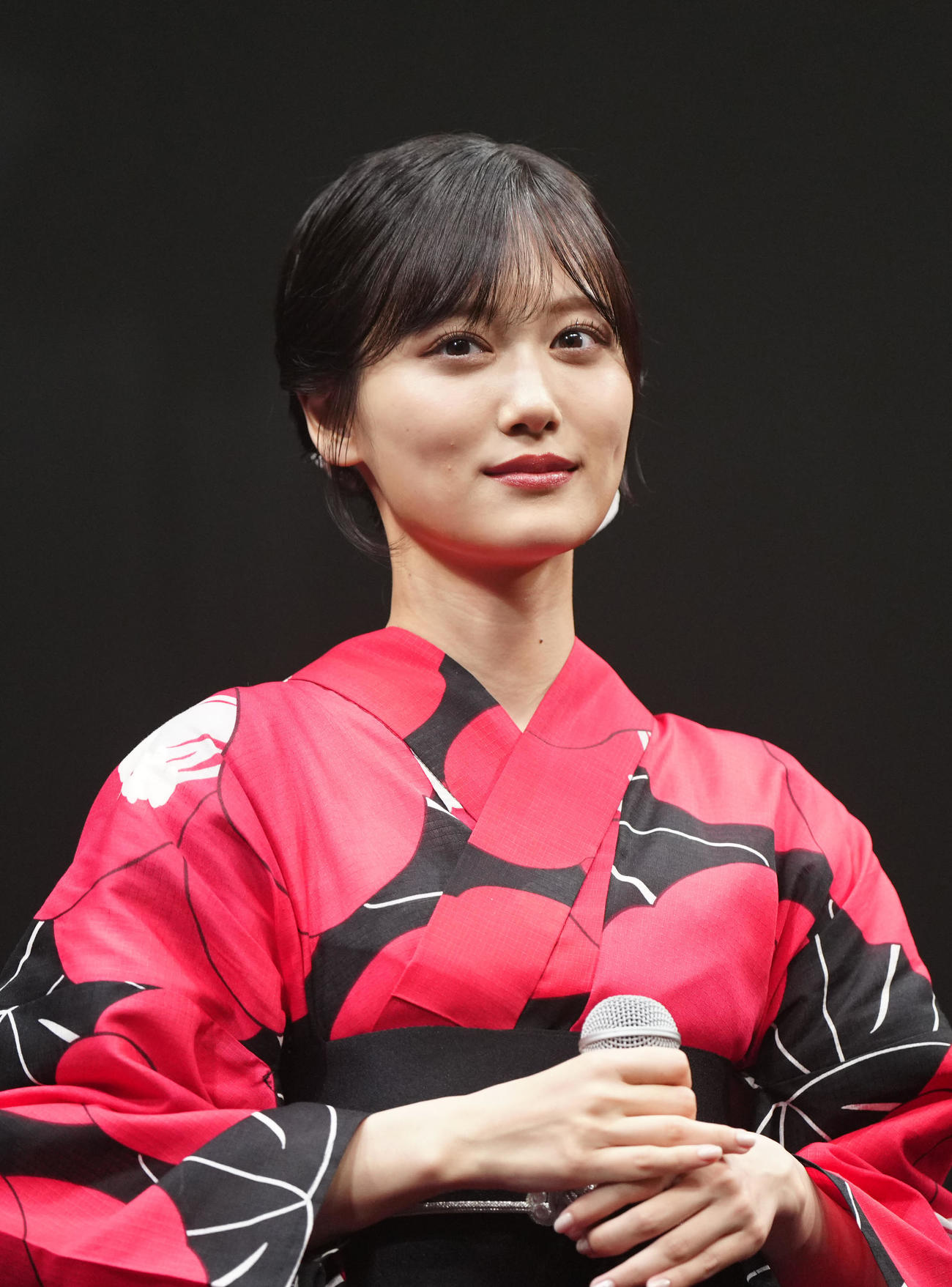 映画「火喰鳥を、喰う」完成披露試写会で登壇した山下美月（撮影・江口和貴）