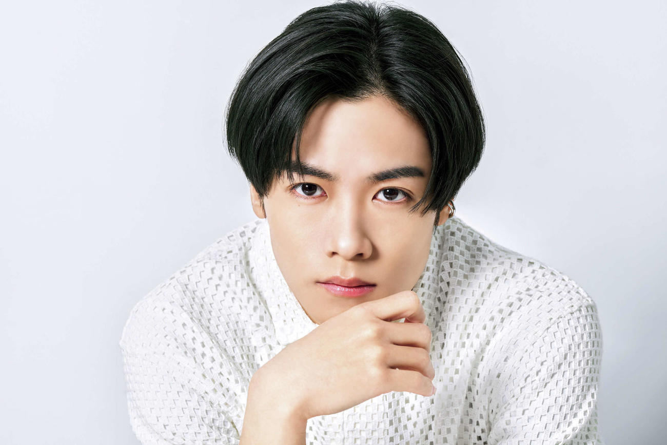 美容誌「VOCE」史上初メンズアンバサダー就任した川村壱馬（C）VOCE