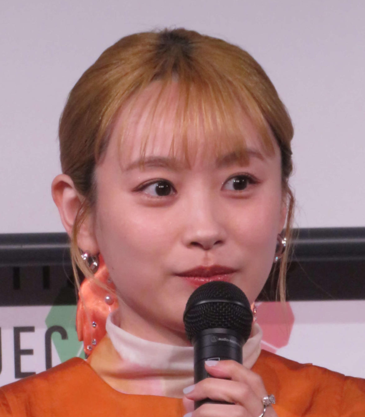 高橋愛（2025年5月撮影）