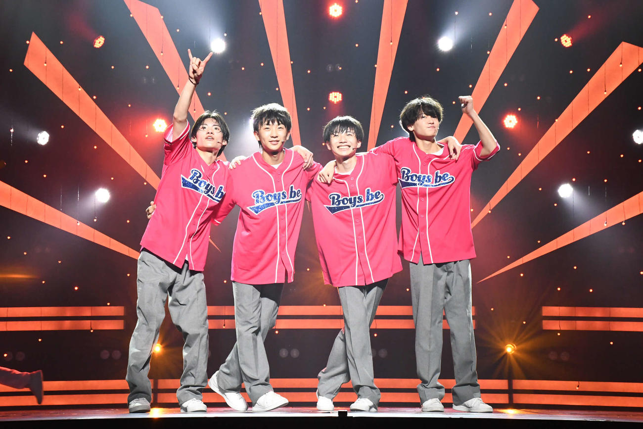 大阪松竹座でサマーライブ開幕を迎えたBoys be、左から）北村仁太郎、岩倉司、中川惺太、嵜本孝太朗（撮影・阪口孝志）
