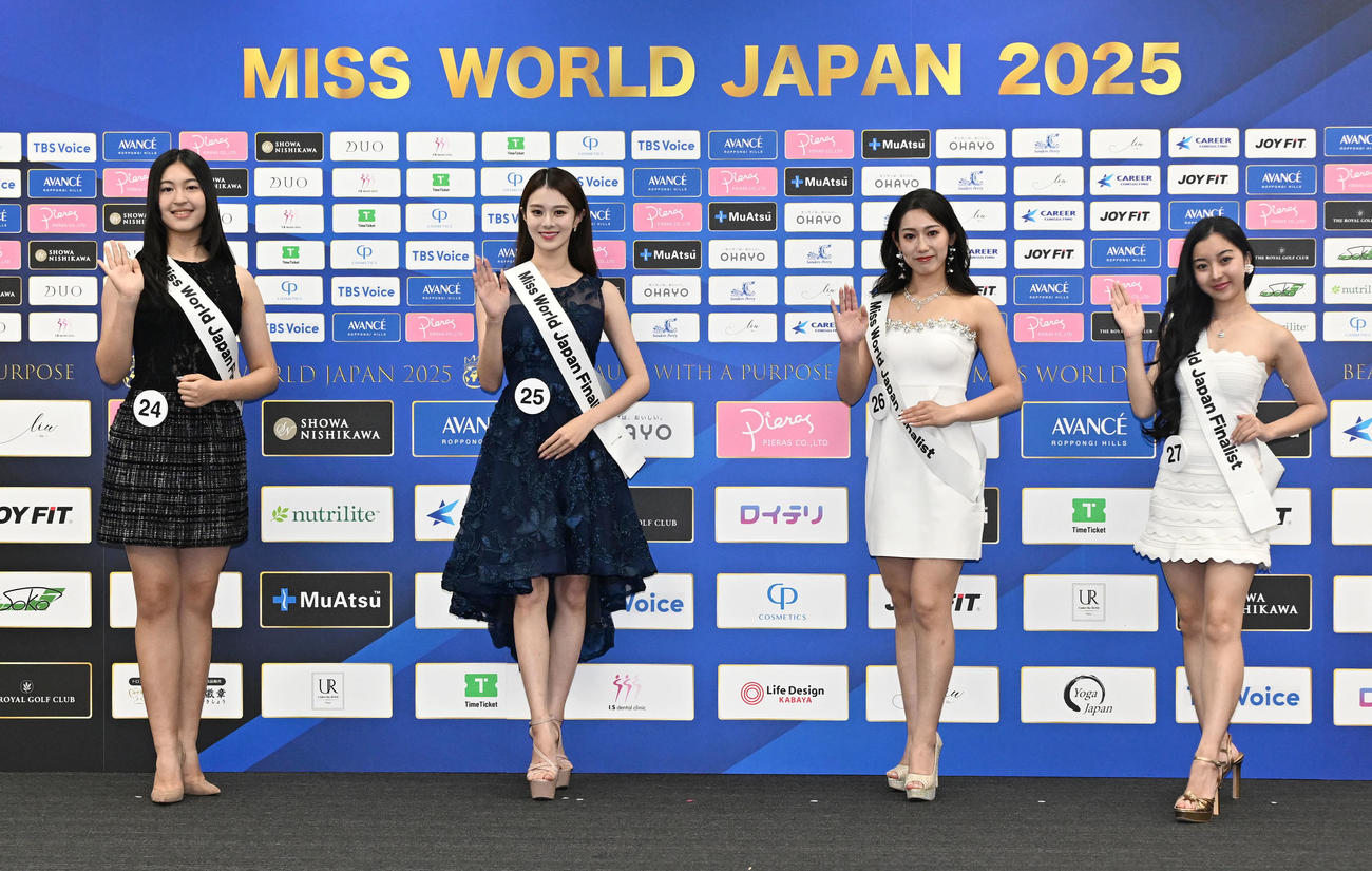 「ミス・ワールド2025」ファイナリストの、左から宮崎レイヤ、川名祐衣、田中利奈、Lara（撮影・千葉一成）