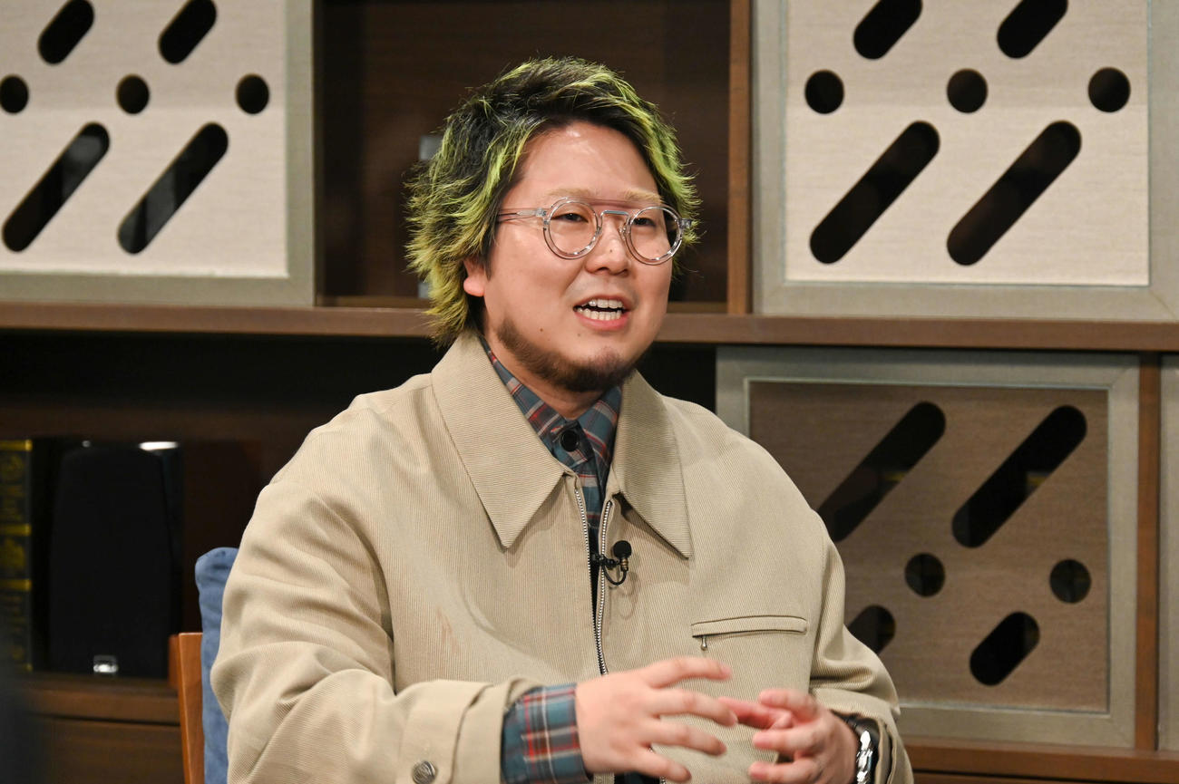 24時間テレビに出演し、自身の心の病を話すこっちのけんと