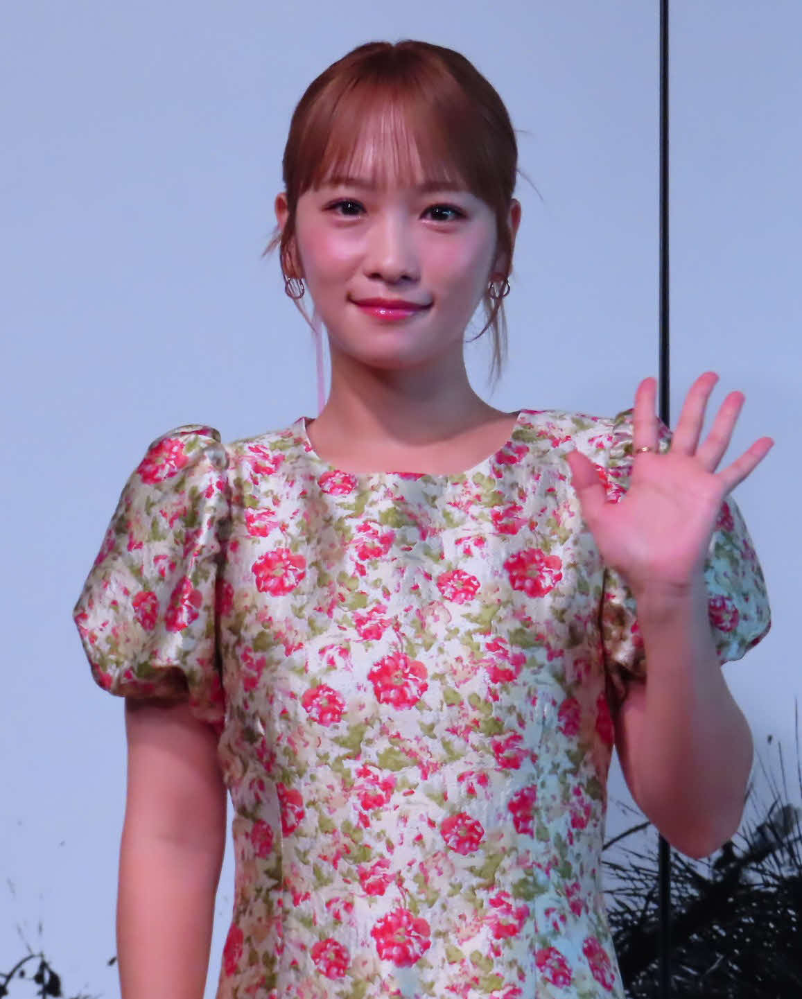 1st「youphoria」発売記念記者会見に出席した川栄李奈