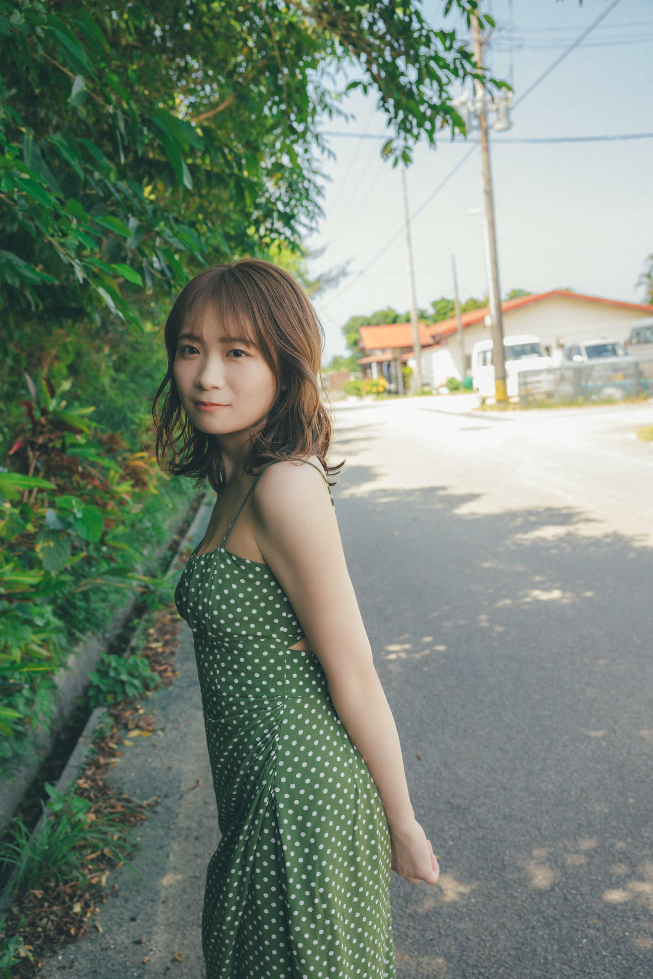 「秋元真夏フォトブック『淡淡』」の1カット（撮影／東京祐）