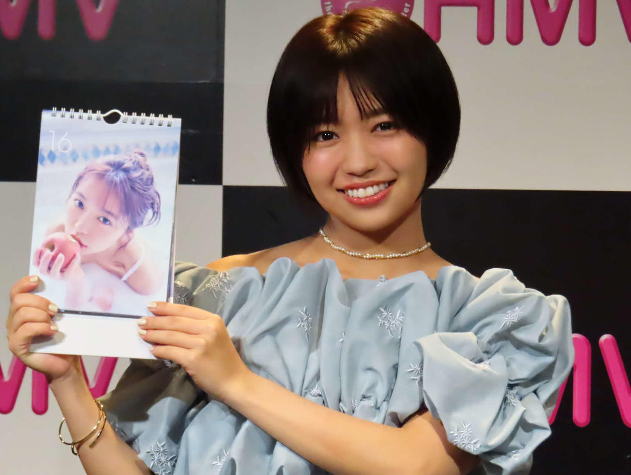 日めくりカレンダー「まいにちゆーの。」発売記念イベントに出席した大原優乃