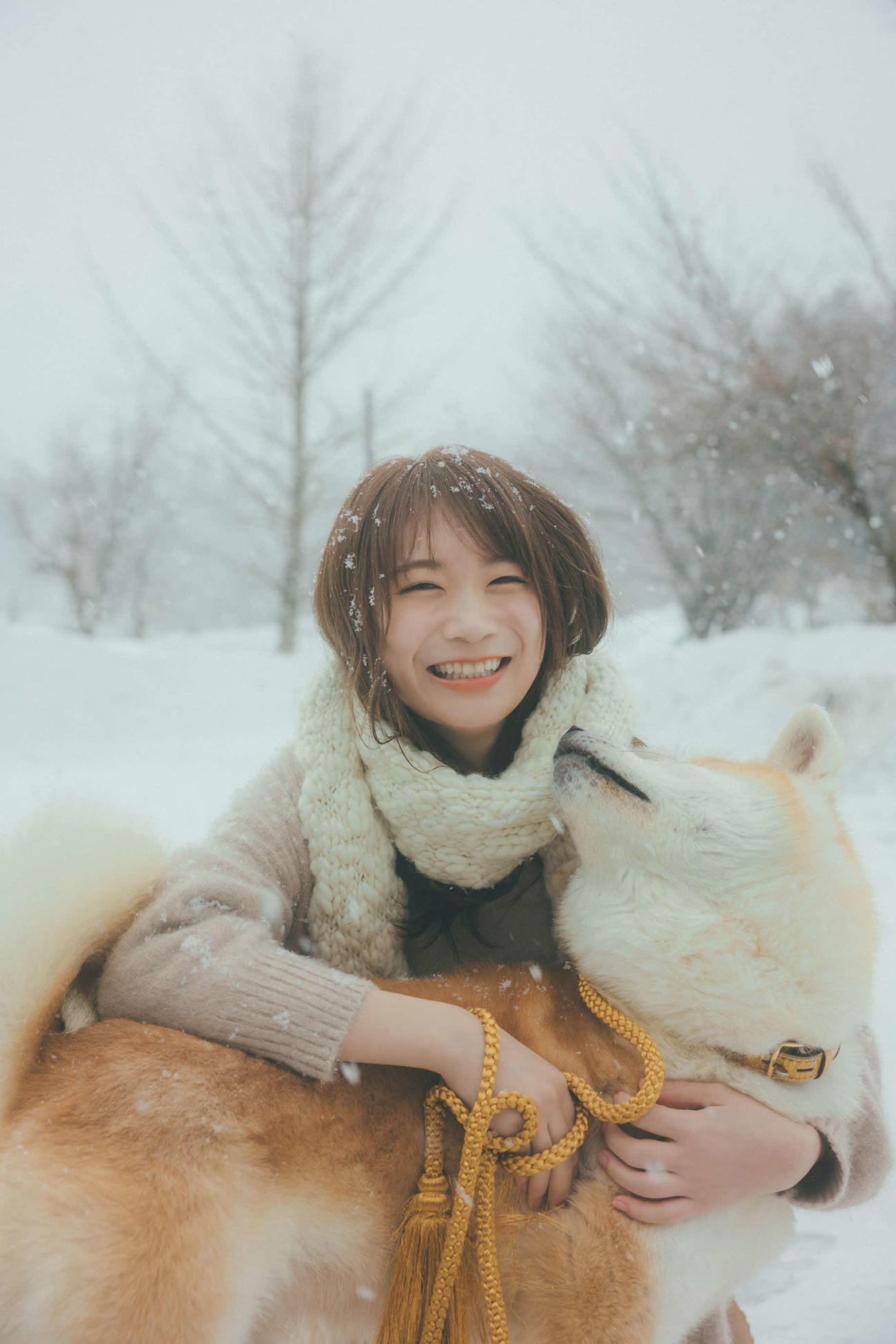 「秋元真夏フォトブック『淡淡』」の1カット（撮影／東京祐）