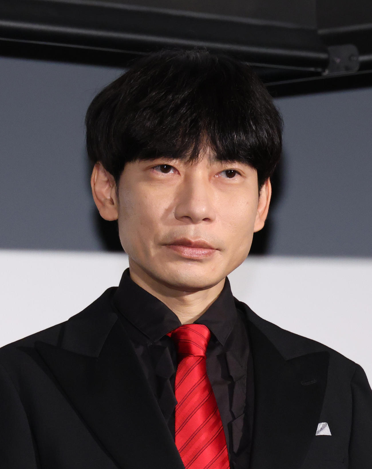 映画「俺ではない炎上」完成披露試写会を行った板倉俊之（撮影・中島郁夫）