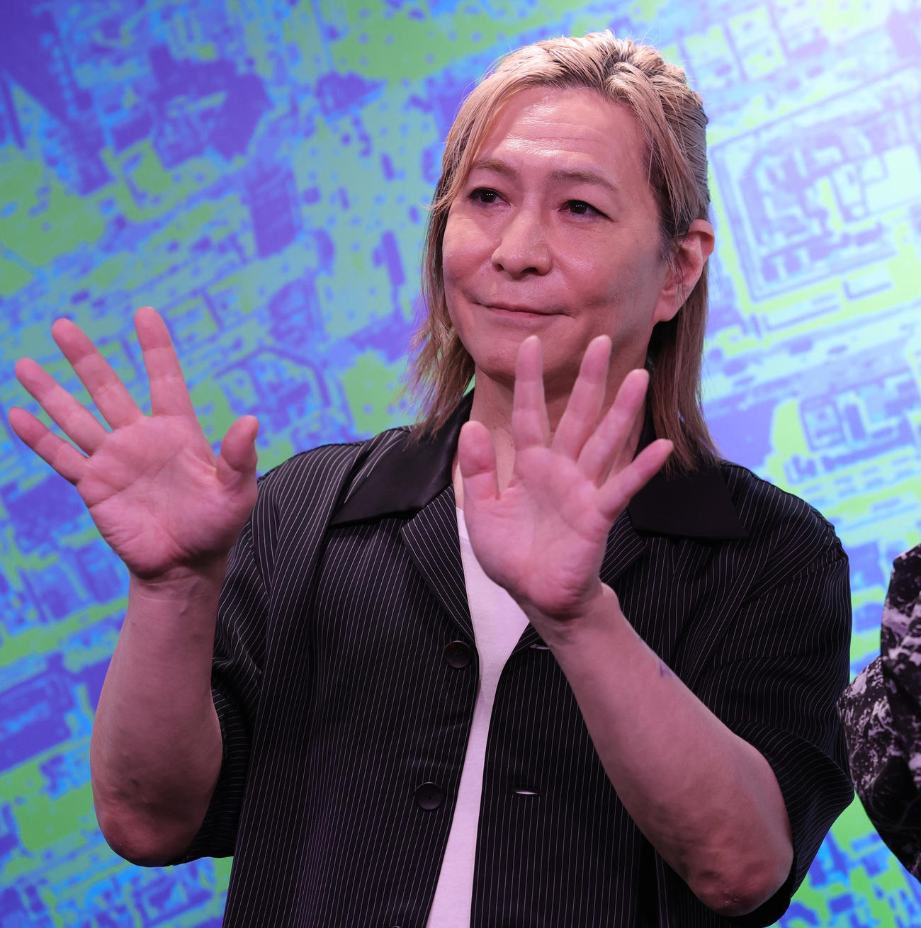 「TM NETWORK 2025 IP」の会見に登場した小室哲哉（撮影・野上伸悟）