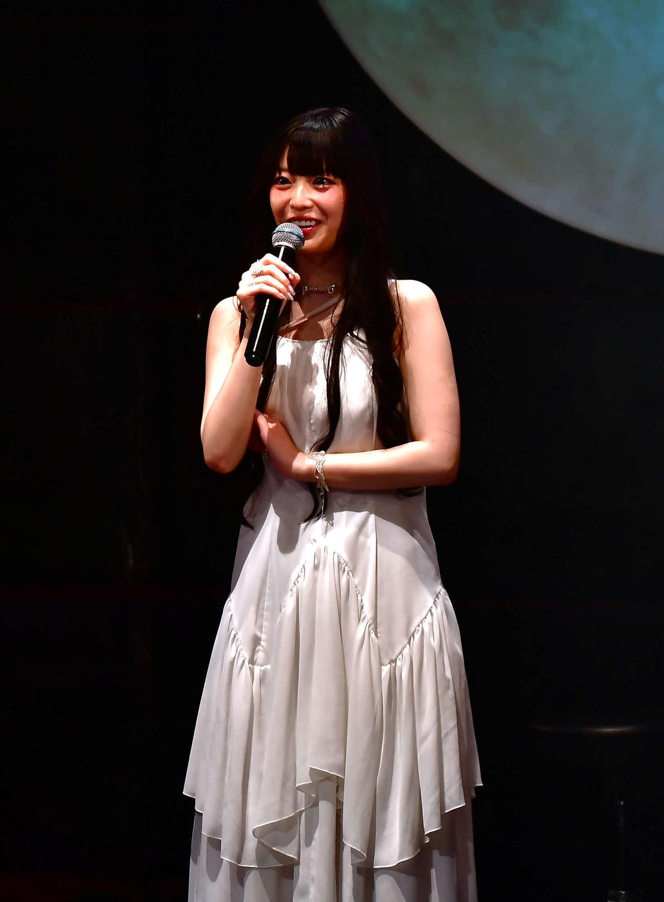 「花耶　Acoustic Live 2025」を行った花耶（撮影・松尾幸之介）