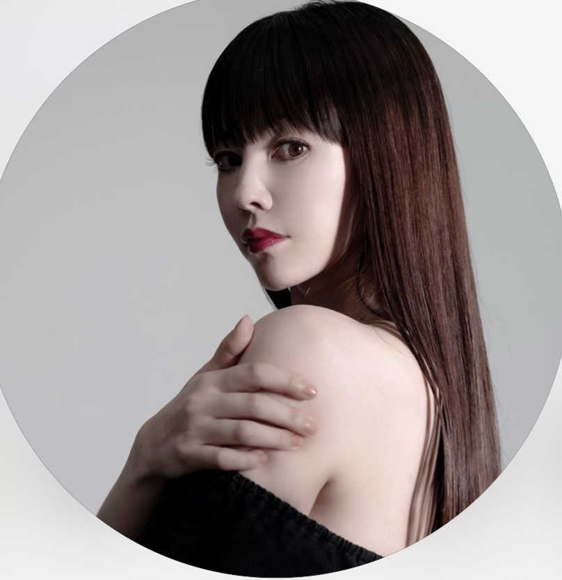 moeco（松下萌子）のインスタグラムから