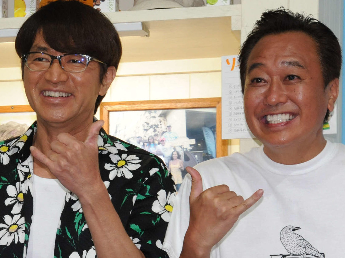 左からさまぁ～ずの大竹一樹、三村マサカズ（2022年撮影）