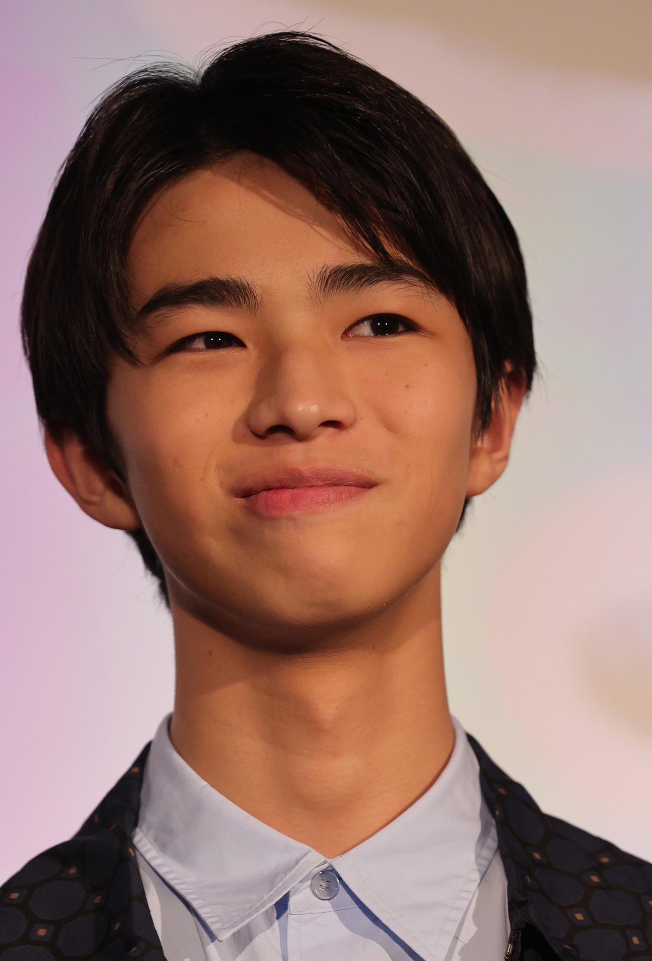 映画「海辺へ行く道」公開記念舞台あいさつに登場した原田琥之佑（撮影・野上伸悟）