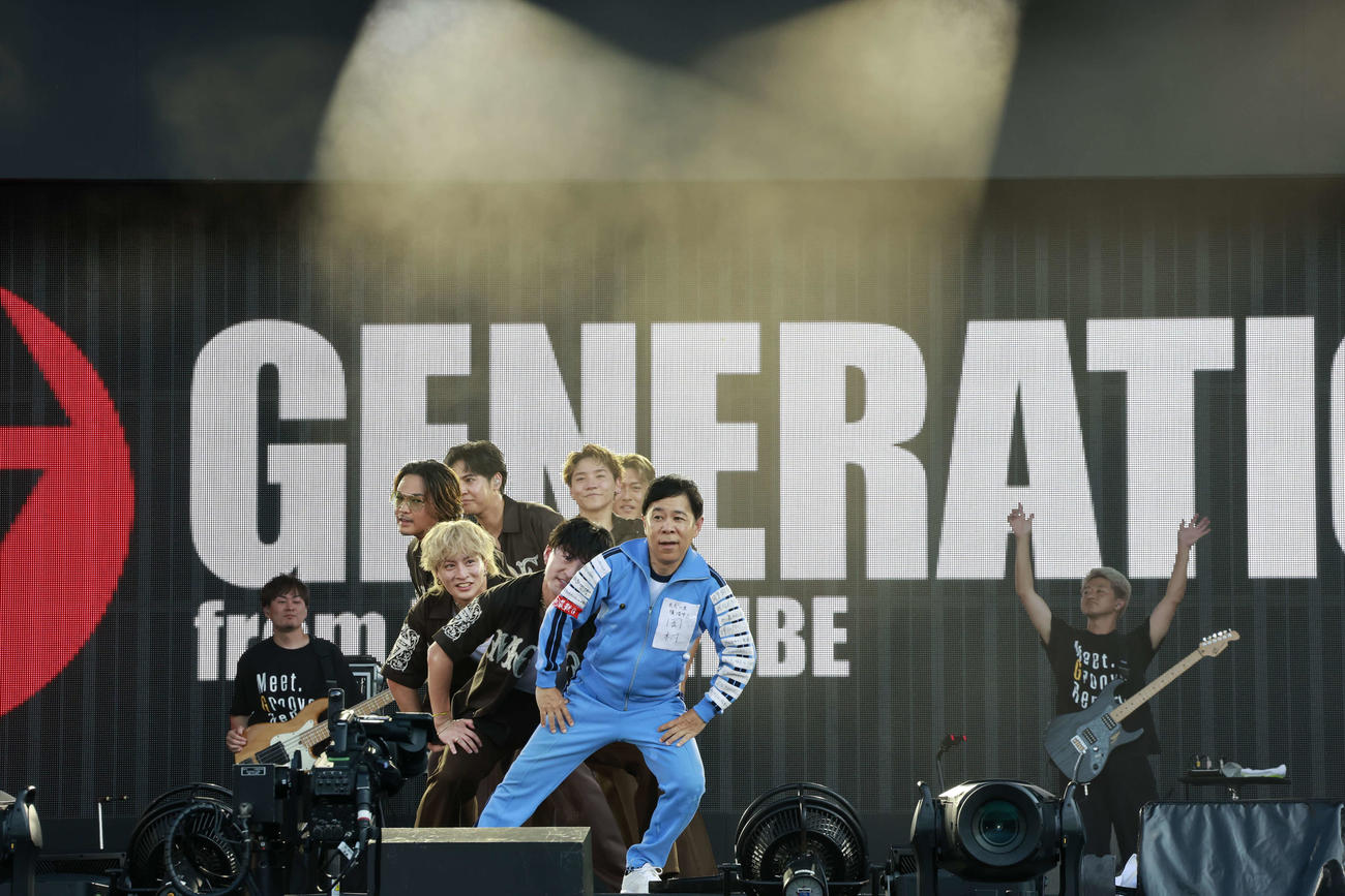 「a－nation2025」でコラボした岡村隆史とGENERATIONS