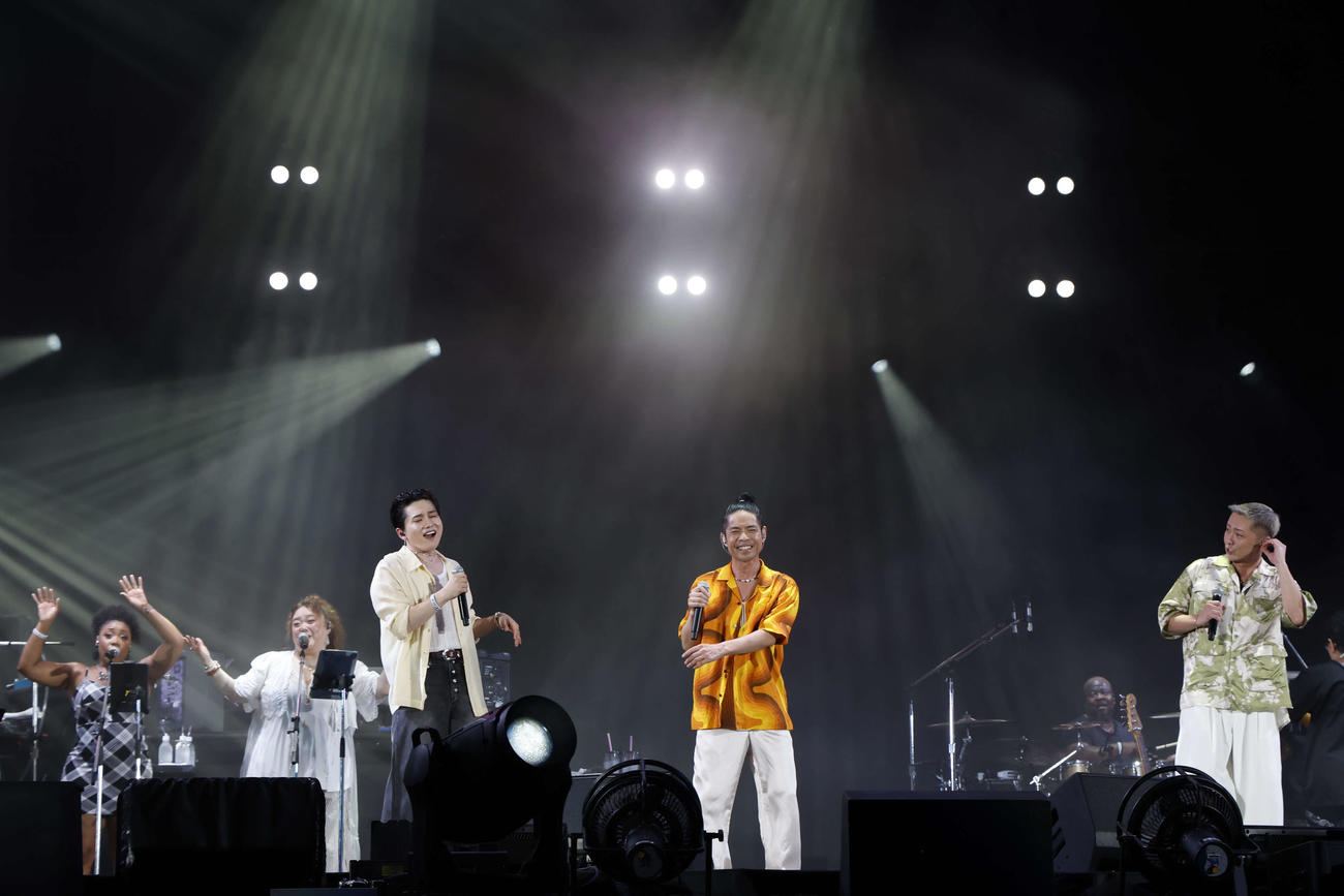 「a－nation2025」でコラボした久保田利伸（中央）とDa－iCE花村想太（左）、大野雄大