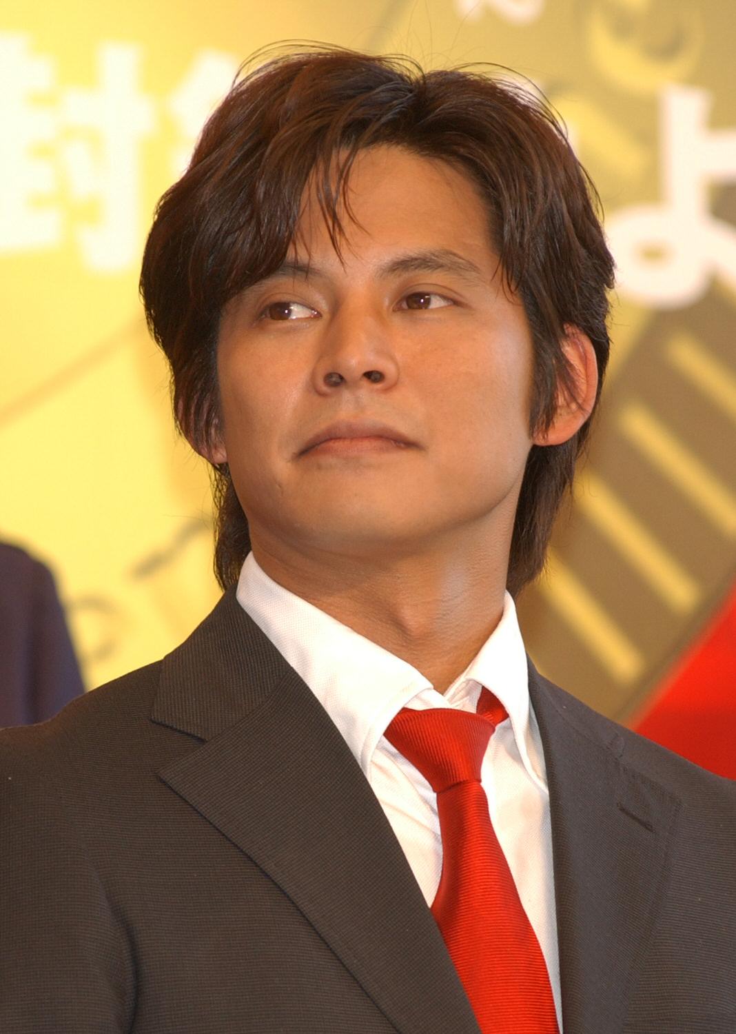 「踊る大捜査線　THE MOVIE2」製作発表会に出席した織田裕二（2003年3月）