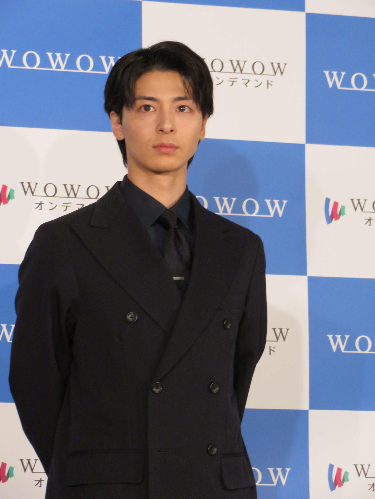 WOWOW連続ドラマW「夜の道標－ある容疑者を巡る記録－」完成報告会に出席した高杉真宙（撮影・村上幸将）
