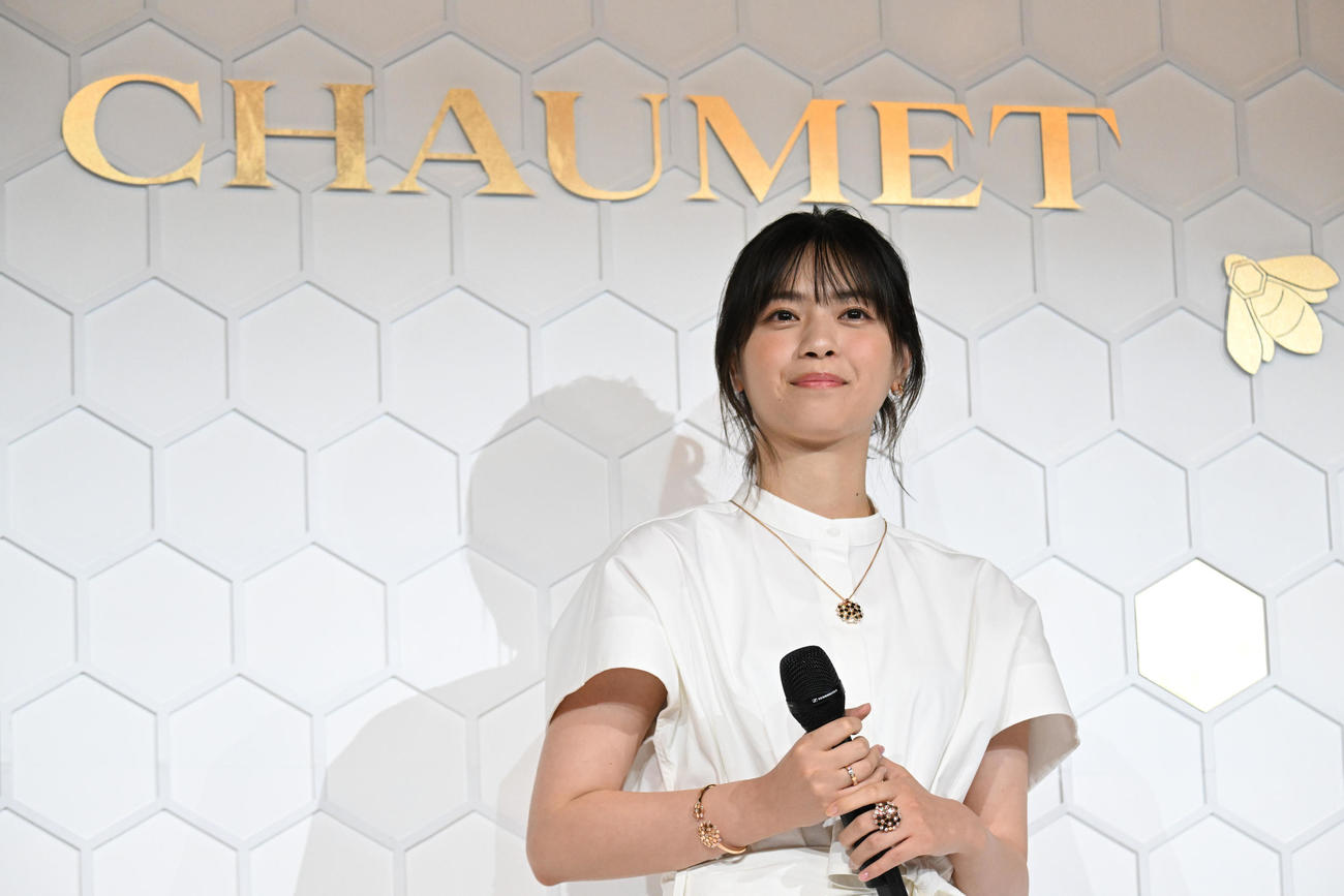 フランス館の「ショーメ、自然美への賛歌」でオープニングイベントに登壇する西野七瀬（撮影・和賀正仁）