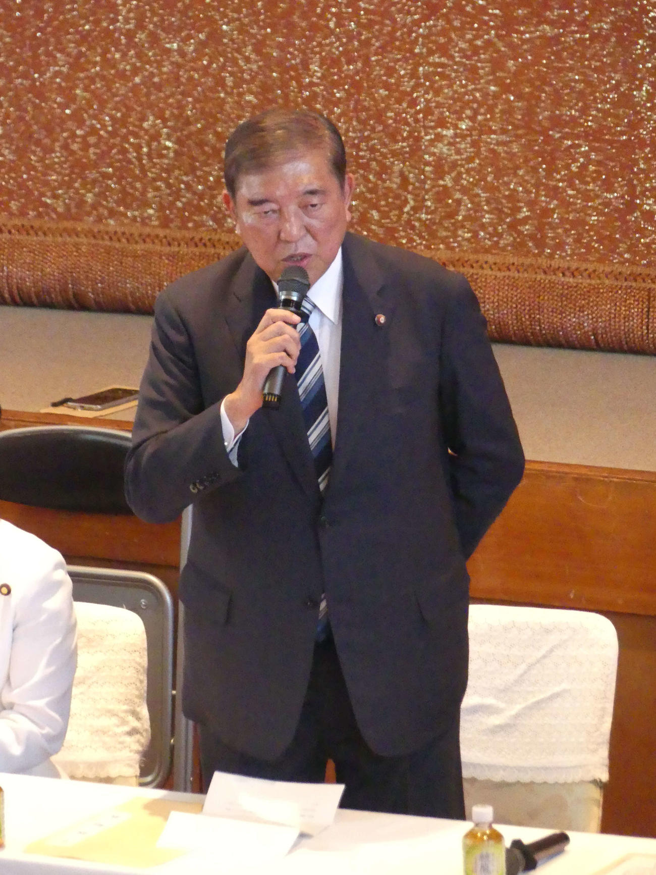 自民党両院議員総会であいさつし参院選大敗を謝罪する石破茂首相（撮影・中山知子）