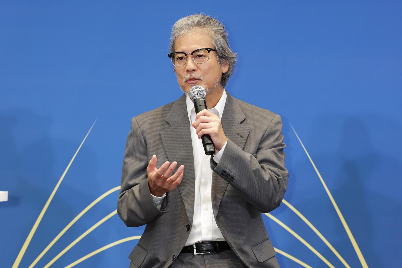 テレビ東京10月改編説明会にゲスト登壇し、主演ドラマ「コーチ」をPRする唐沢寿明（C）「コーチ」製作委員会