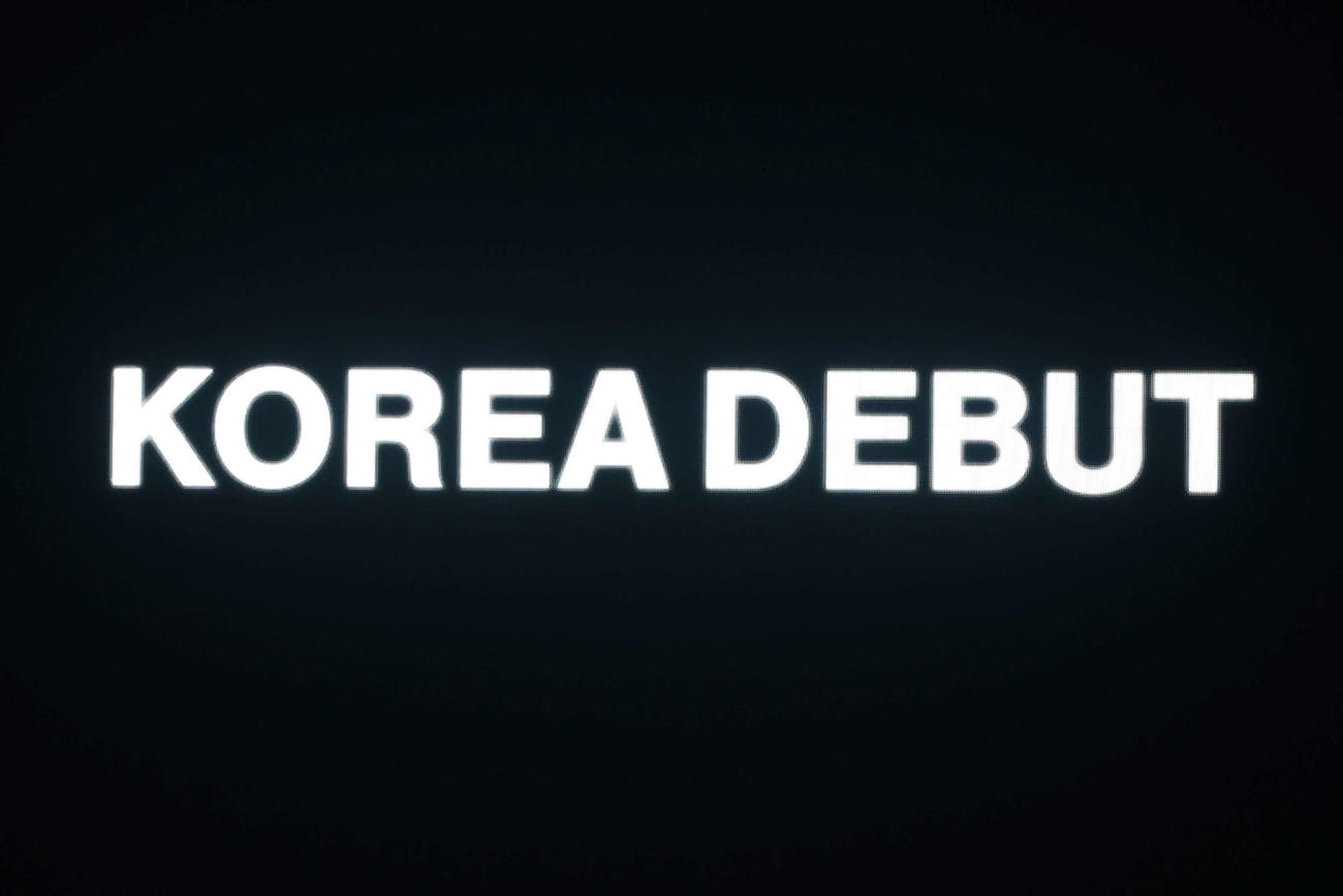 「＆TEAM 3rd Anniversary　［緑　DAY］」で韓国デビューを発表する＆TEAM（撮影・宮地輝）