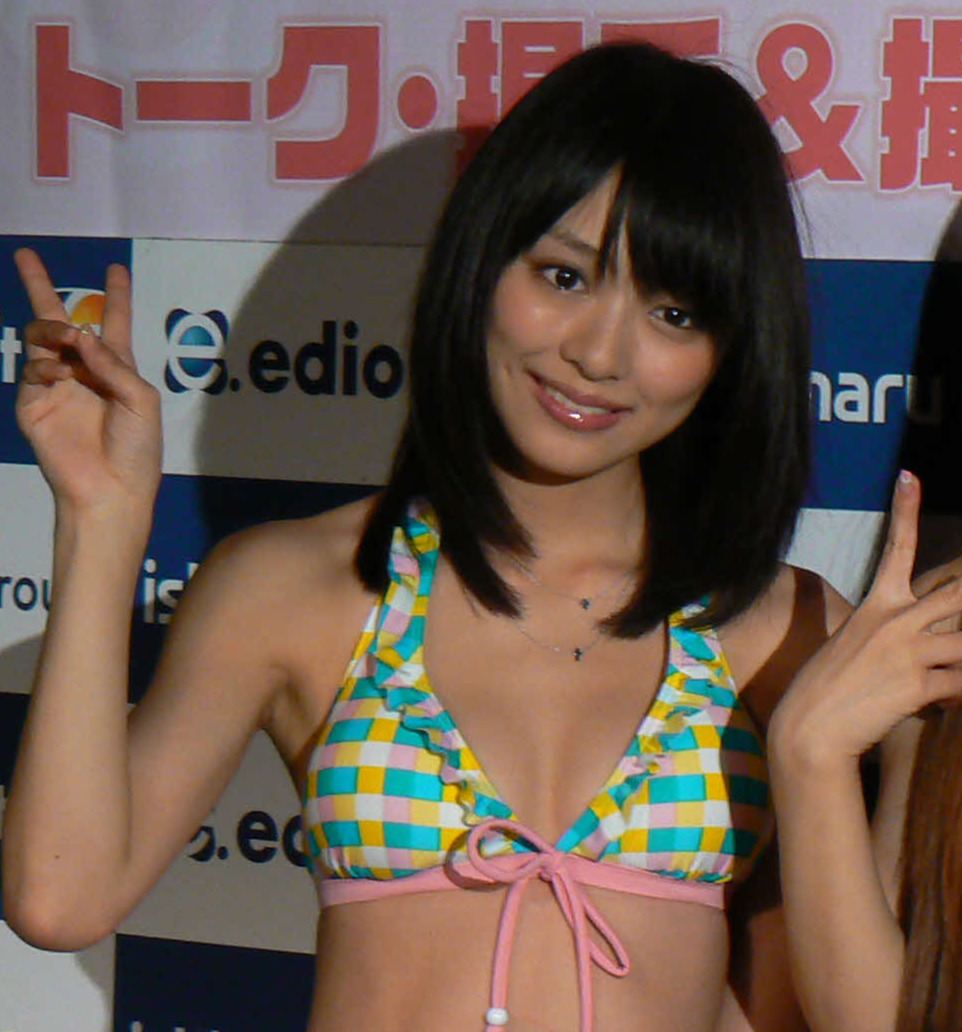 内田理央（2010年10月撮影）