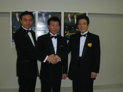 （左から）西郷輝彦さん、橋幸夫さん、舟木一夫が3人そろってコンサート