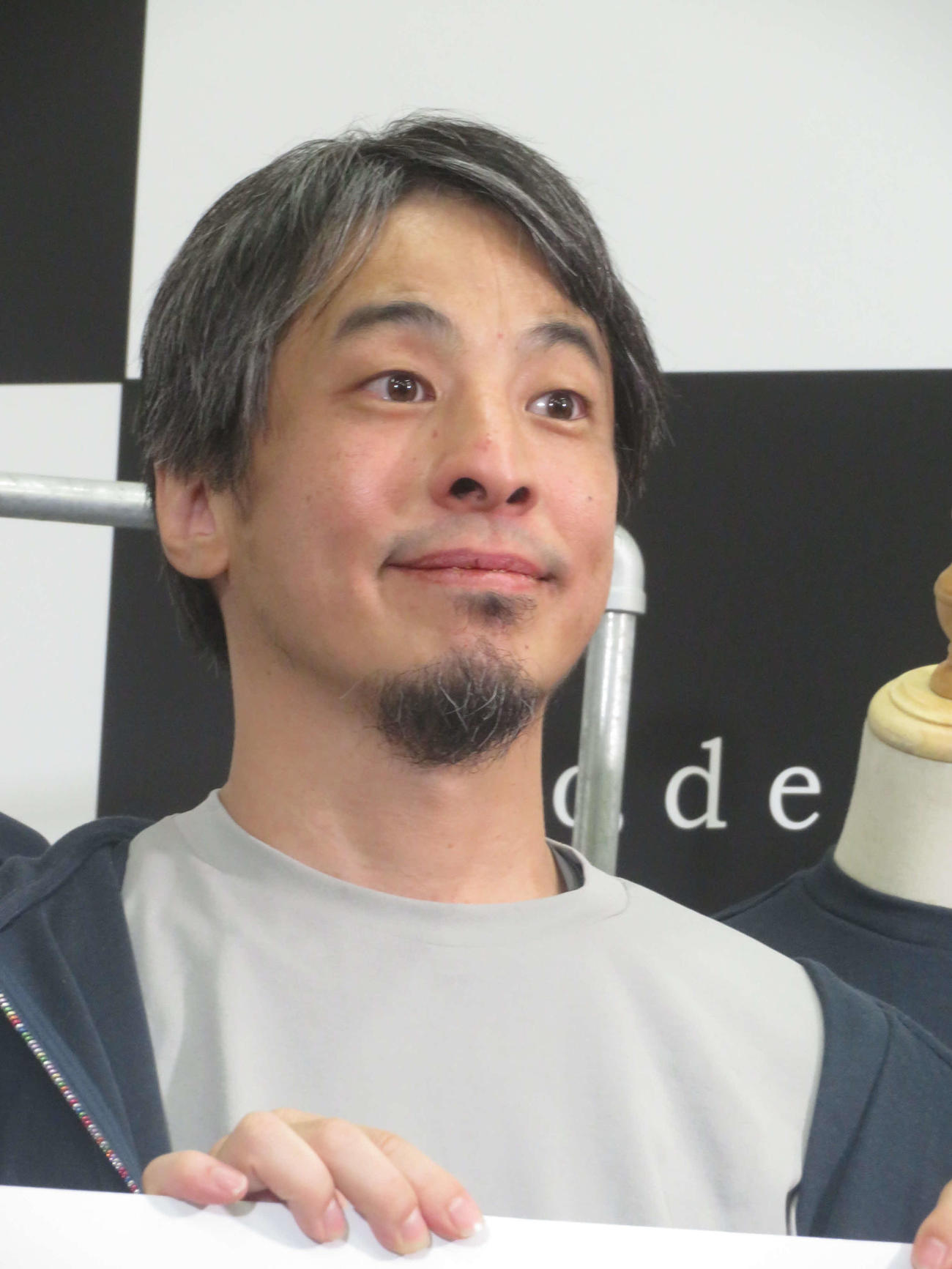 西村博之氏＝24年12月