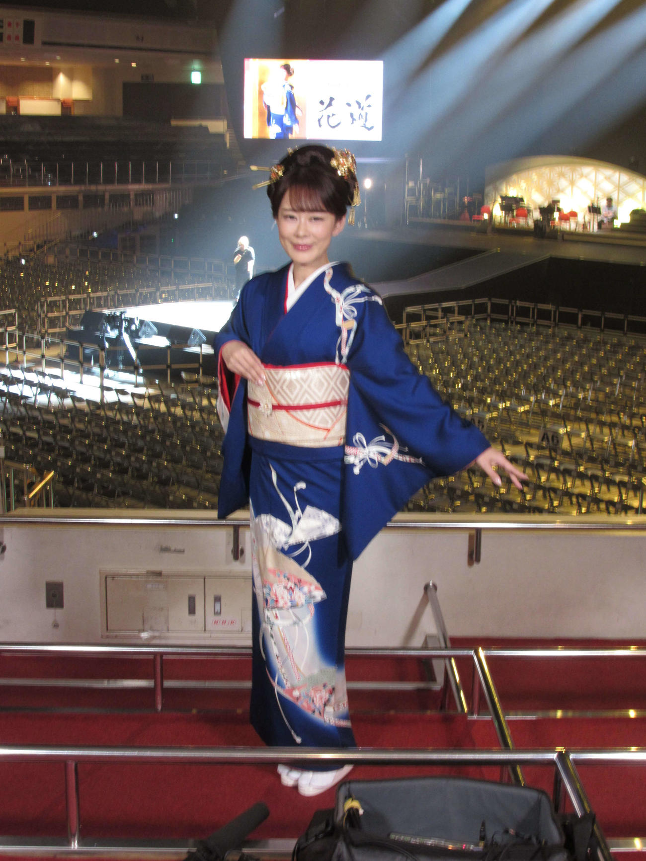 女性演歌歌手として初めて両国国技館でコンサートを行った丘みどり（6日、東京・両国国技館）
