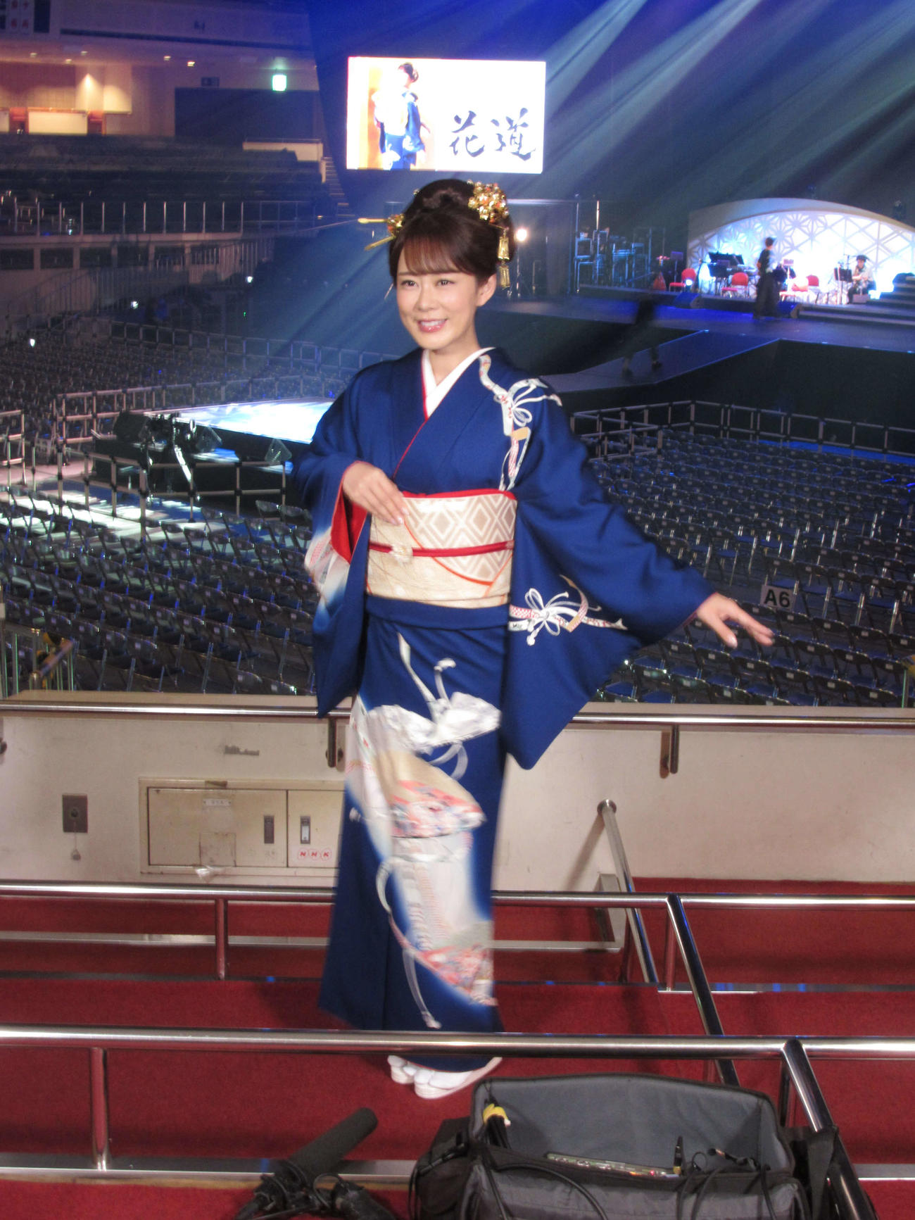 女性演歌歌手として初めて両国国技館でコンサートを行った丘みどり（6日、東京・両国国技館）