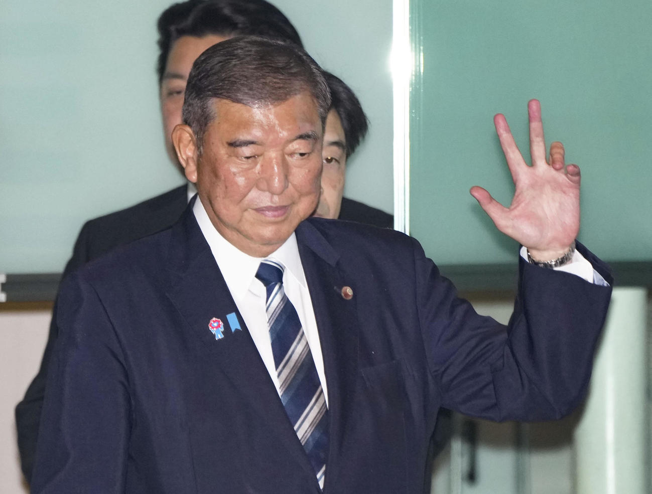 首相官邸に入る石破首相（共同）