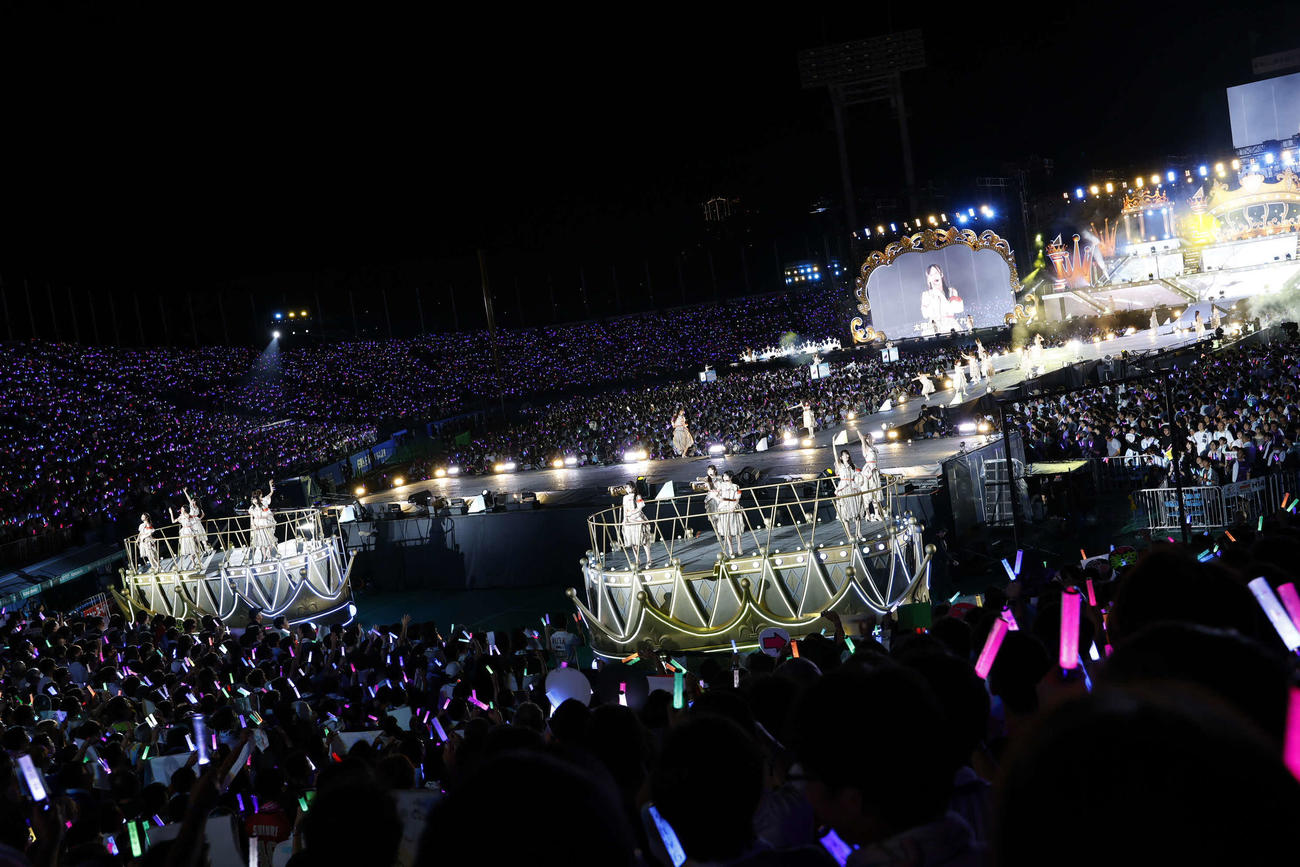 「真夏の全国ツアー2025」千秋楽公演でパフォーマンスする乃木坂46　（C）鈴木健太（KENTA Inc．）