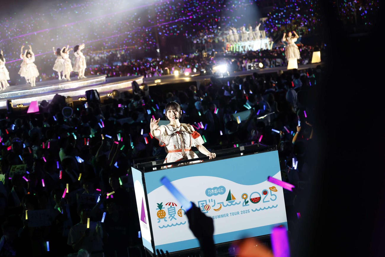 「真夏の全国ツアー2025」千秋楽公演でパフォーマンスする乃木坂46　（C）鈴木健太（KENTA Inc．）