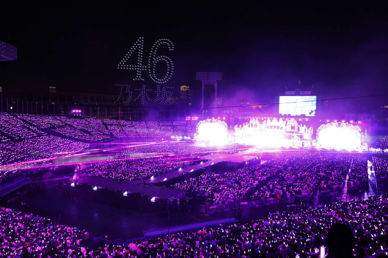乃木坂46「真夏の全国ツアー2025」で披露されたドローンショー　（C）鈴木健太（KENTA Inc．）