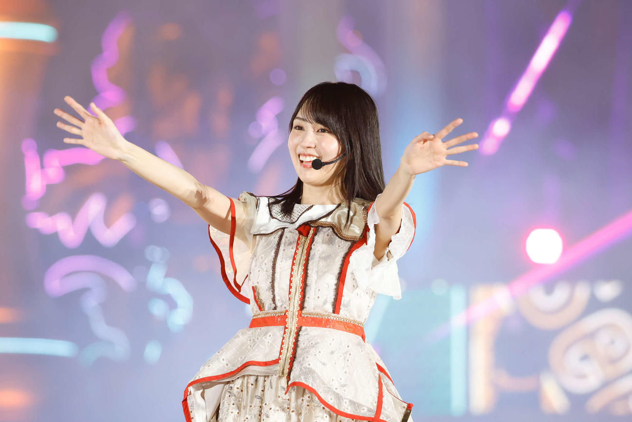 「真夏の全国ツアー2025」でパフォーマンスする乃木坂46賀喜遥香　（C）鈴木健太（KENTA Inc．）
