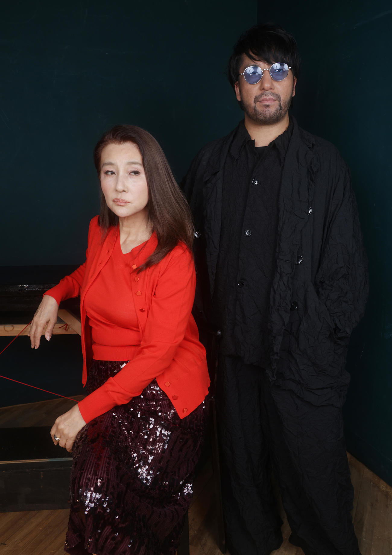 舞台「僕と君とピアフ」で共演する秋吉久美子（左）と聖児セミョーノフ（撮影・中島郁夫）