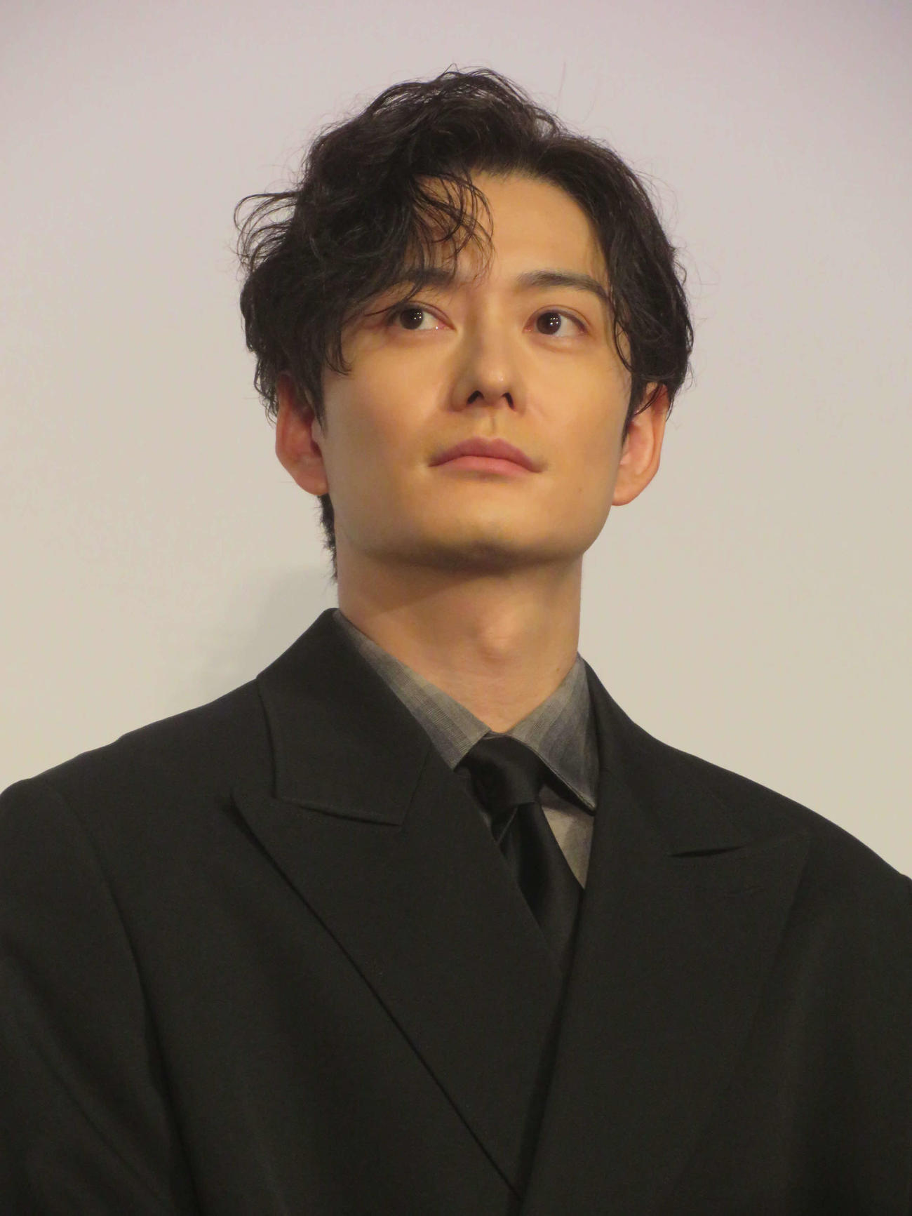 映画「アフター・ザ・クエイク」舞台あいさつ付プレミア上映会に出席した岡田将生（撮影・川田和博）
