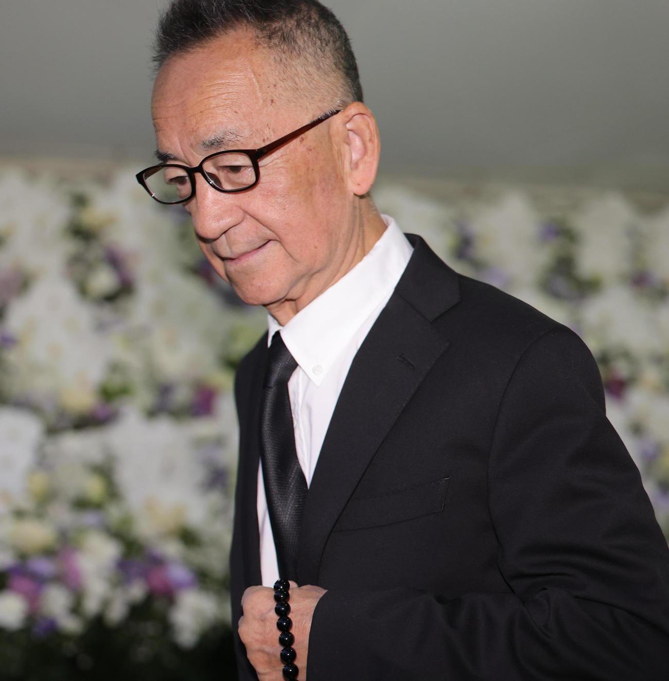 橋幸夫さんの通夜に参列したせんだみつお（撮影・野上伸悟）