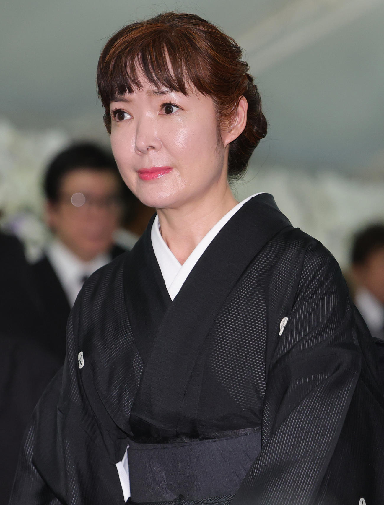 橋幸夫さんの通夜に参列した田川寿美（撮影・野上伸悟）