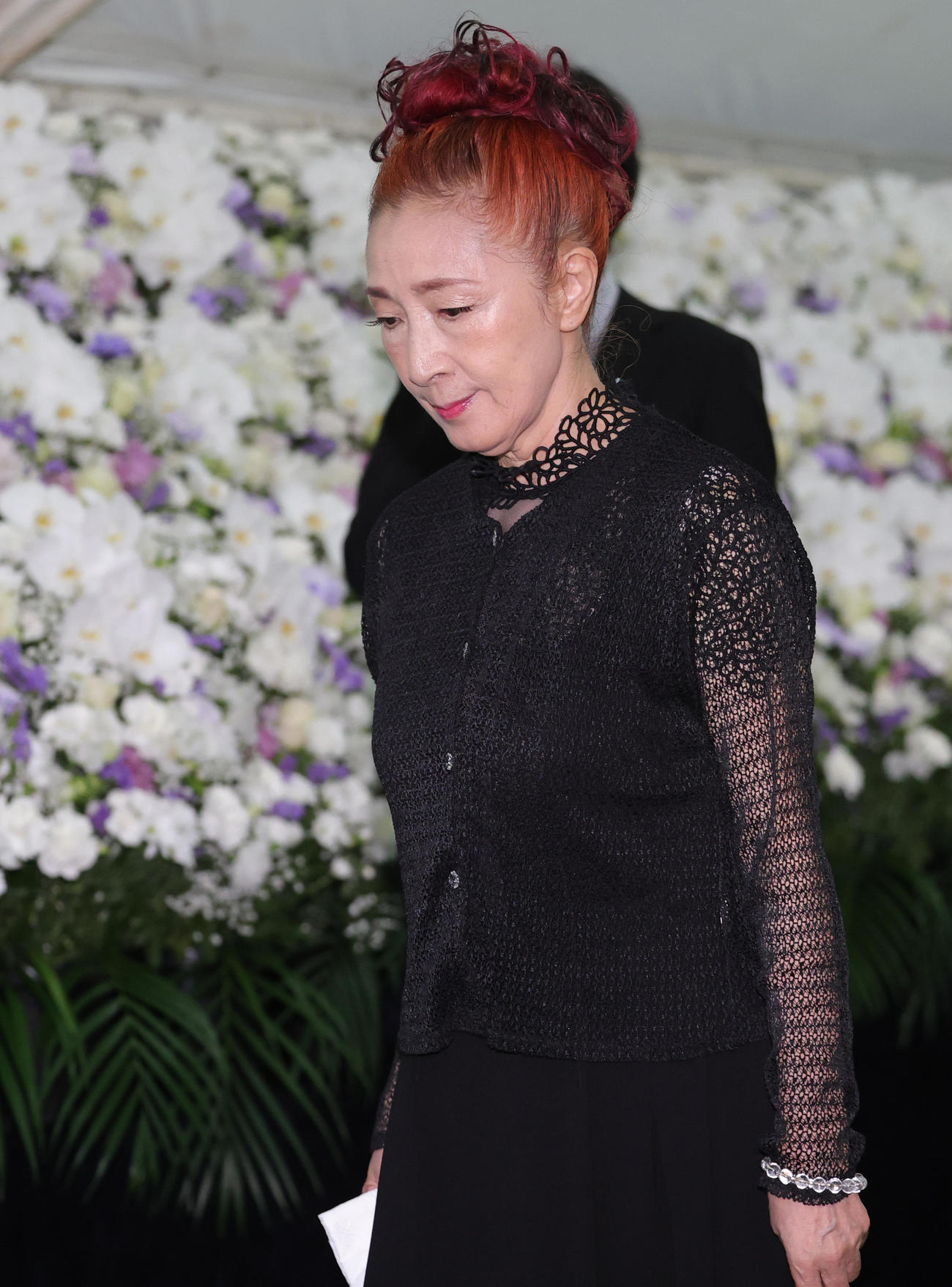 橋幸夫さんの通夜に参列した安倍理津子（撮影・野上伸悟）