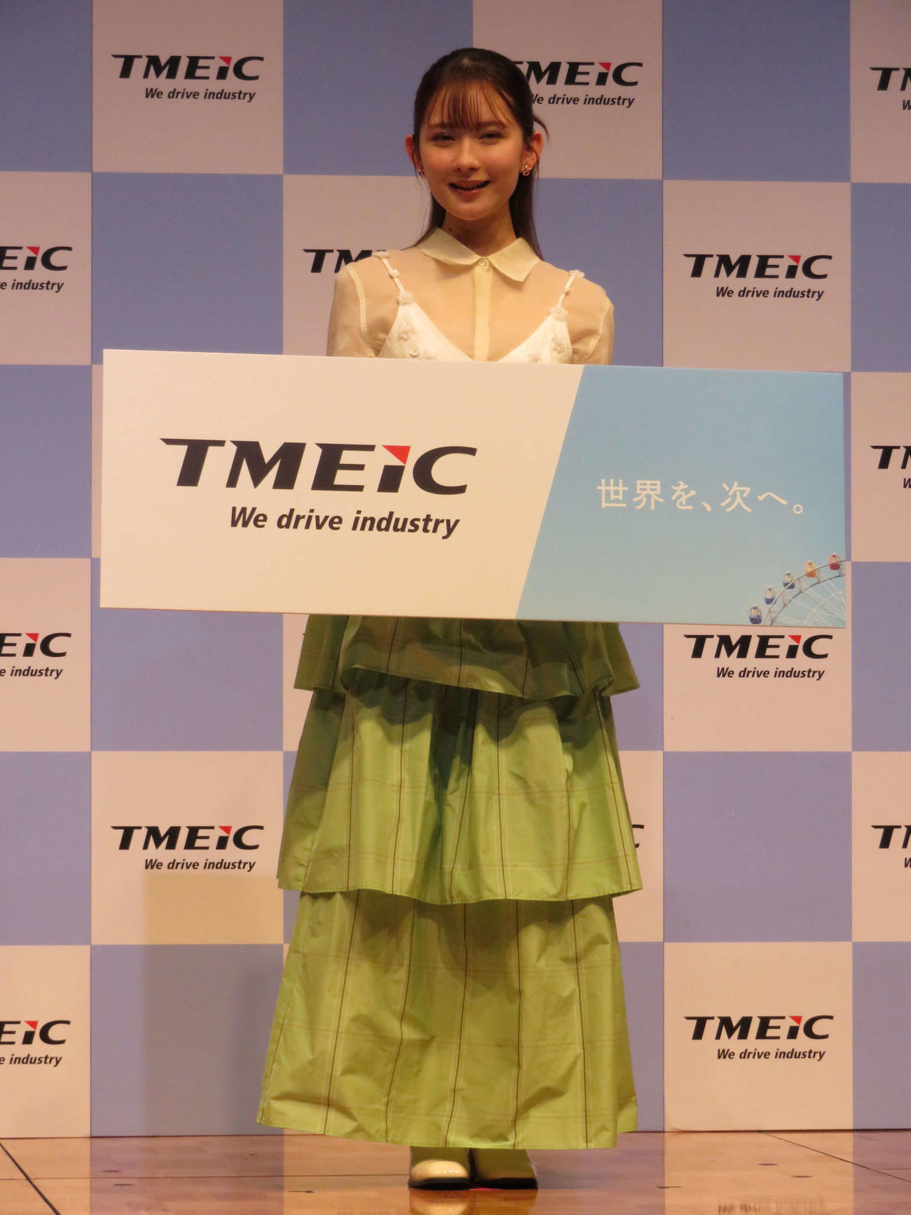 TMEIC新CMメディア発表会に登壇した畑芽育（撮影・村上幸将）