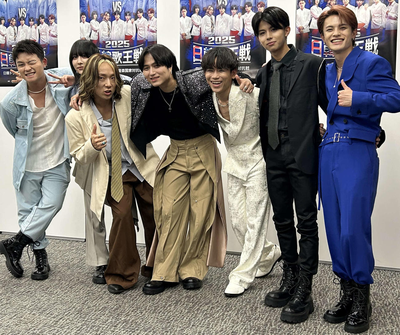 BS日テレ「2025日韓歌王戦」に臨む「現役歌王JAPAN」TOP7取材会に出席した、左からSHU、Shin、Masaya、竹中雄大、TAKUYA、木本慎之介、Juni（撮影・松尾幸之介）