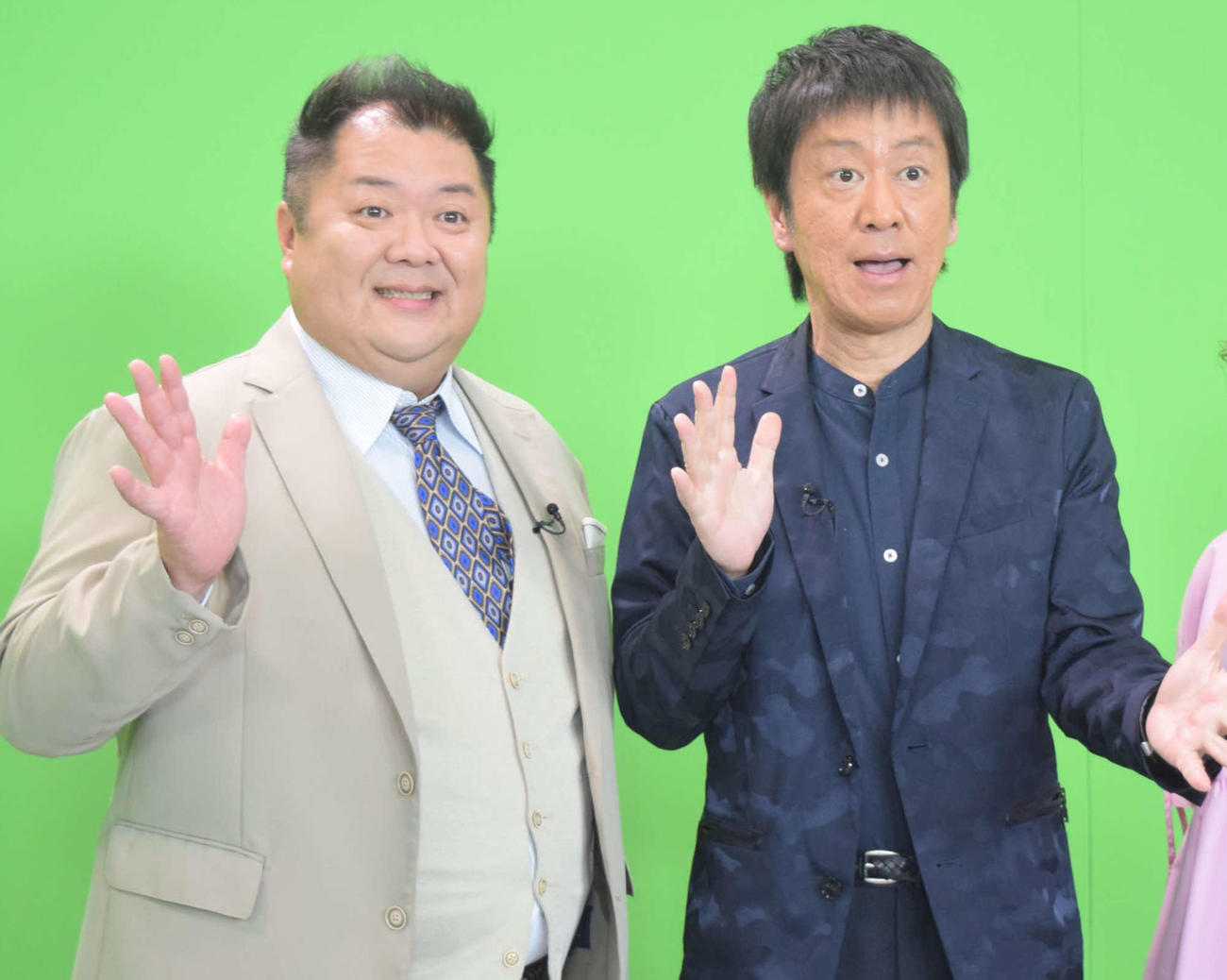 ブラックマヨネーズ小杉竜一（左）、吉田敬（24年5月撮影）