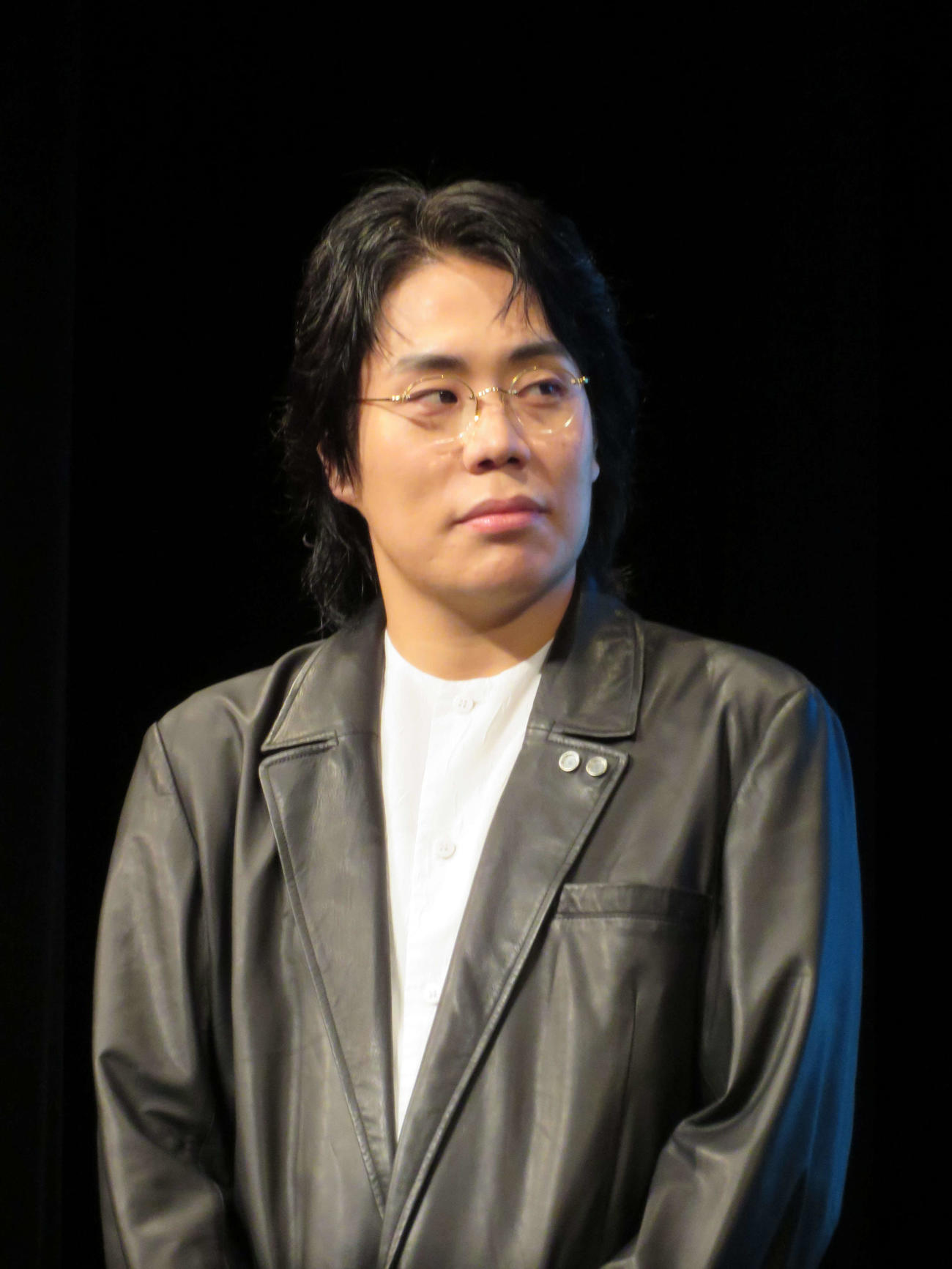 映画「ミーツ・ザ・ワールド」完成披露上映会に登壇した、くるま（撮影・村上幸将）