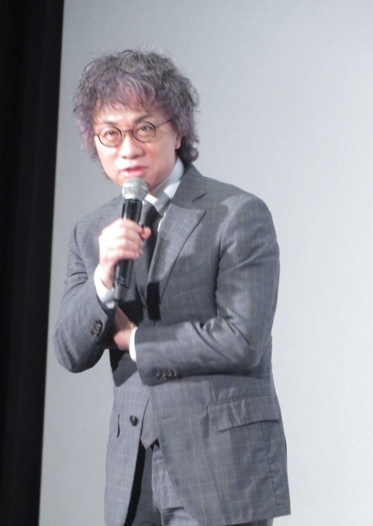 映画「秒速5センチメートル」完成披露試写会に登壇した新海誠氏