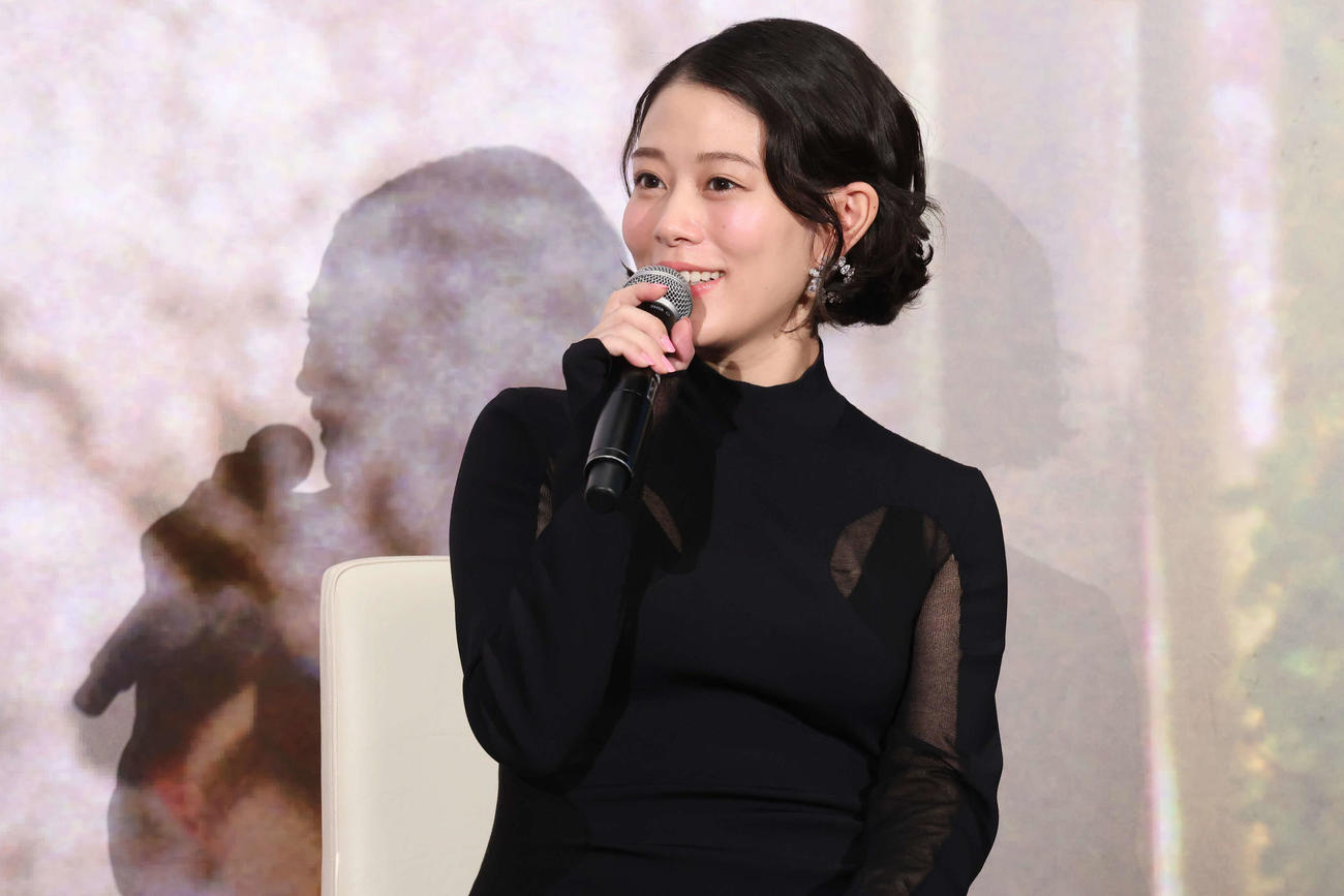 映画「秒速5センチメートル」完成披露試写会に登壇した高畑充希