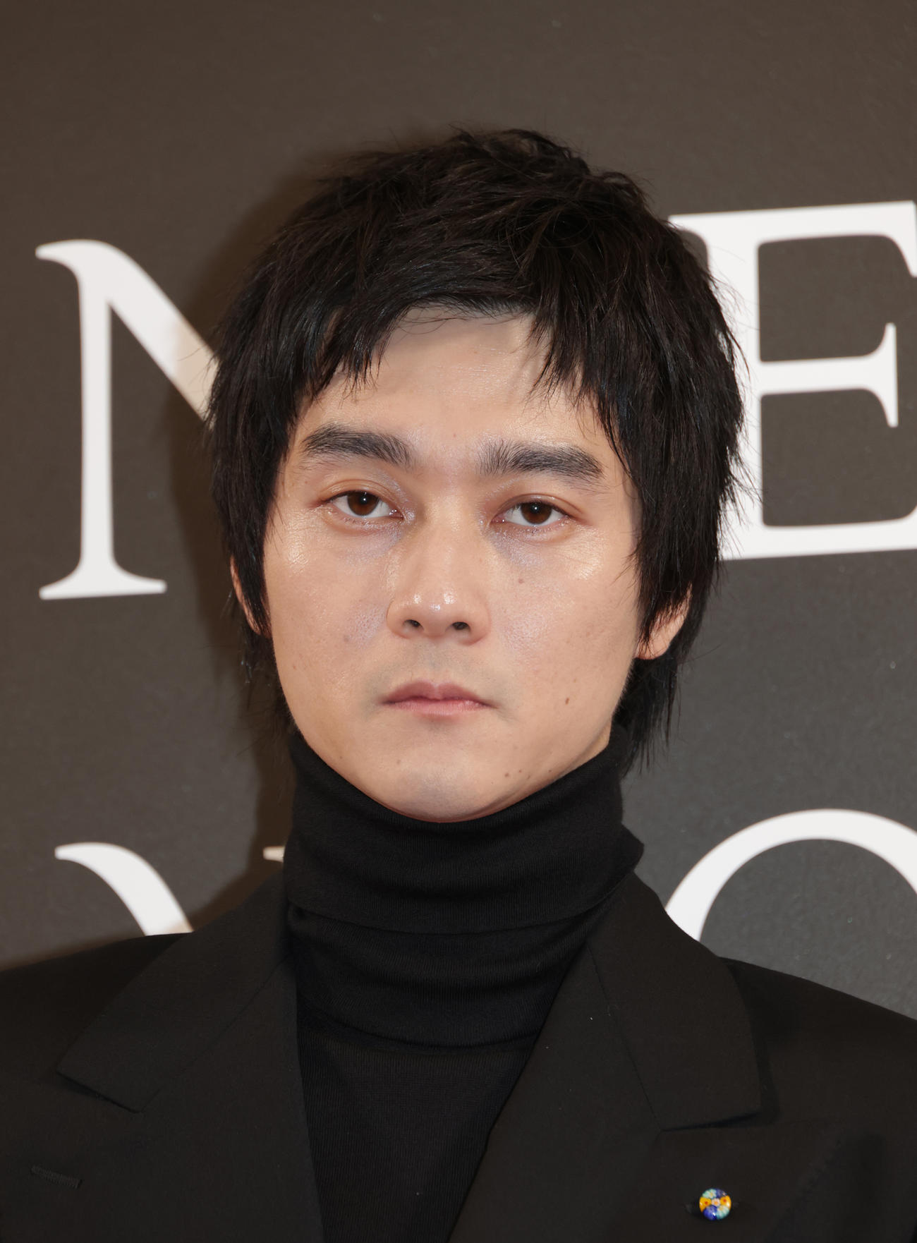 バーニーズ　ニューヨークのイベントに出席した■（■は木ヘンに却の去がタ）俊太郎（撮影・中島郁夫）