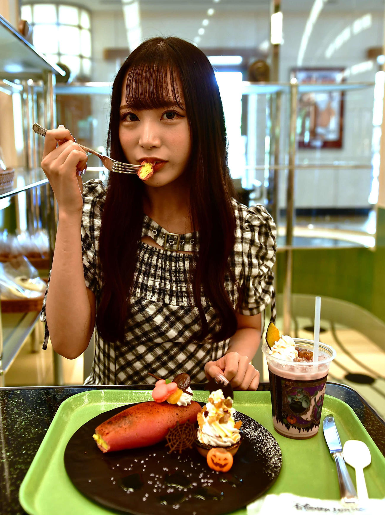 ディズニーアンバサダーホテル「チックタック・ダイナー」の特別メニューを試食したmomograci*小西にこ