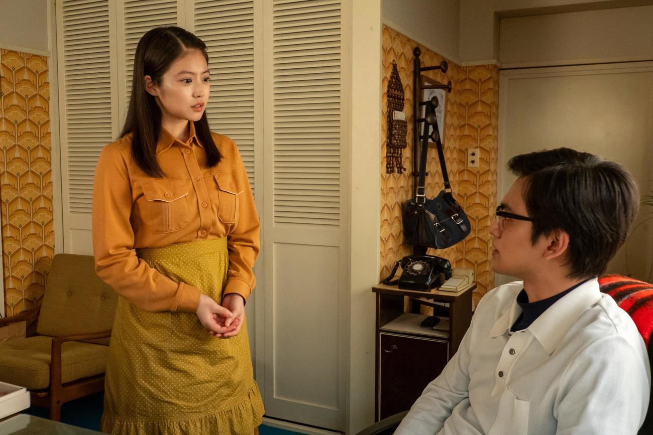 NHK連続テレビ小説「あんぱん」でのぶを演じる今田美桜（左）と嵩を演じる北村匠海