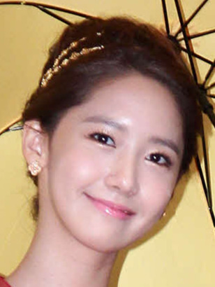 「少女時代」のYOONA（2012年撮影）