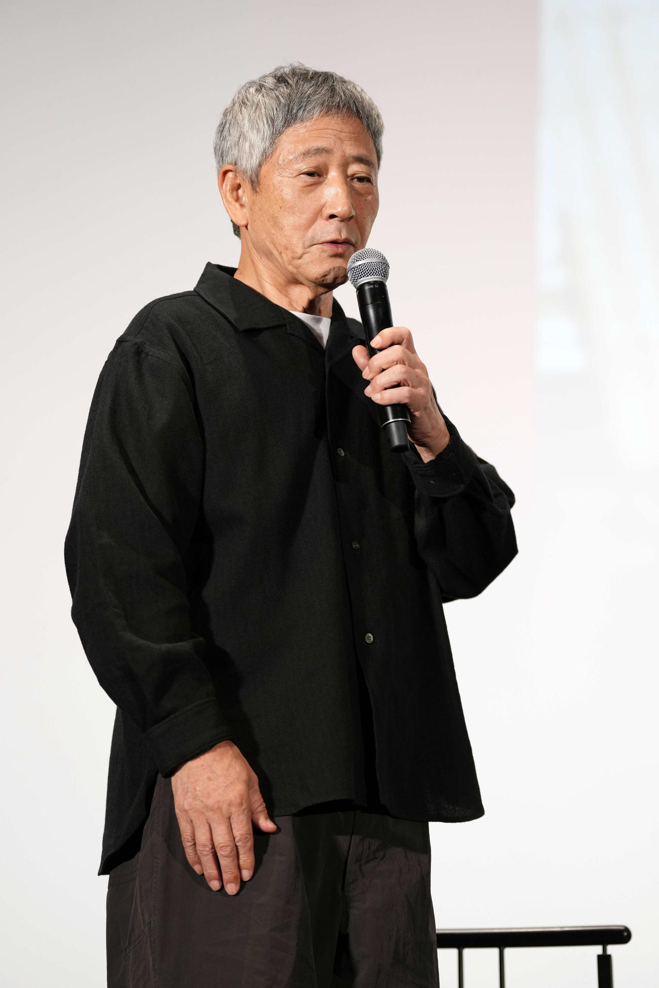 ドラマ「もしもこの世が舞台なら、楽屋はどこにあるのだろう」第1話完成披露試写会に登場し思いを語る小林薫（撮影・小島史椰）